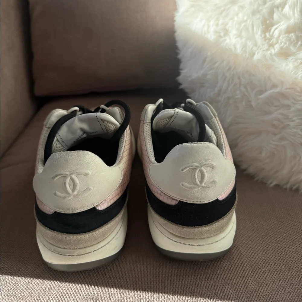 CHANEL CC Suede & Calfskin Sneakers,Size 38.5 (Fits US 8.5/EU 39)Pink/Grey/White